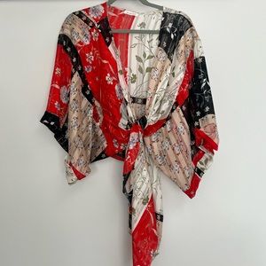 Vici Floral Tie Shall